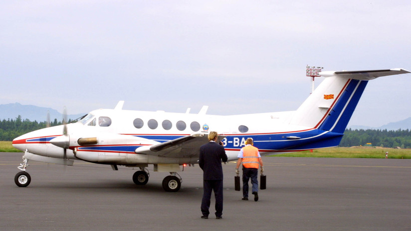 Según las autoridades municipales, la aeronave modelo Beechcraft BE-350 King Air sufrió una falla durante el despegue.