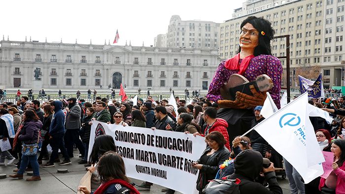 Maestros chilenos convocaron a una nueva movilización para este miércoles.