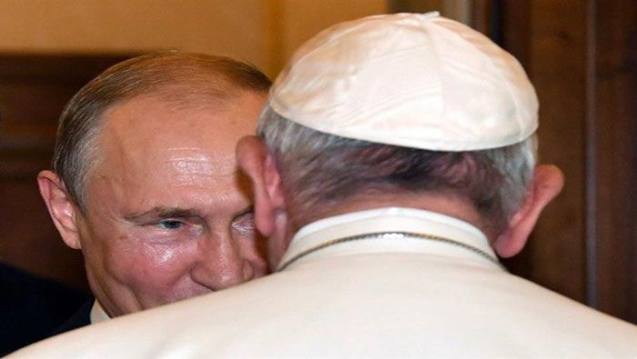 Francisco y Putin se reúnen en el Vaticano por tercera vez.
