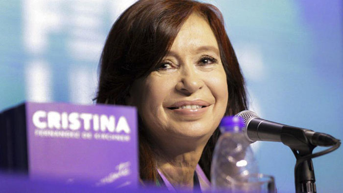 Durante la presentación de su libro, CFK dejó este sábado varias definiciones de cara al escenario electoral.