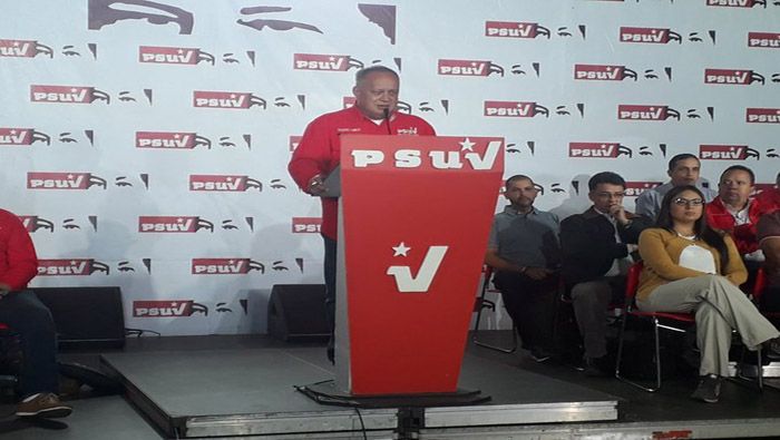 El dirigente por el PSUV condenó el hecho durante la habitual rueda de prensa ofrecida cada lunes por la agrupación política.