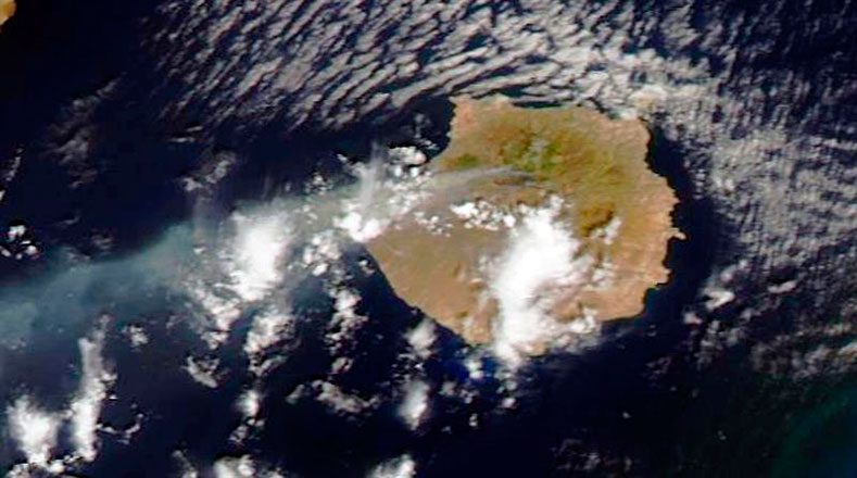 Imagen satelital del incendio en la Gran Canaria.