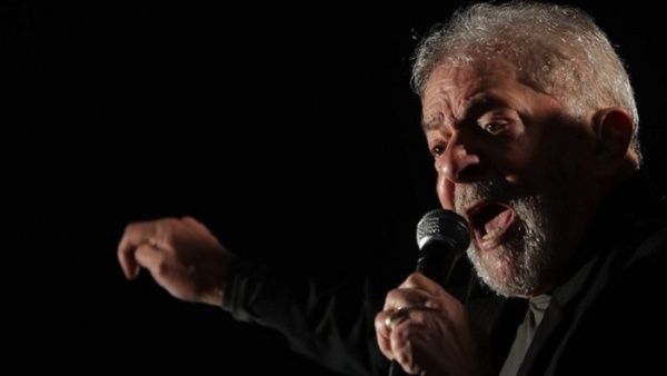 Para Lula la mayor preocupación en Brasil es “la pérdida de soberanía, la destrucción de la educación, de las empresas públicas, de la Amazonia”.