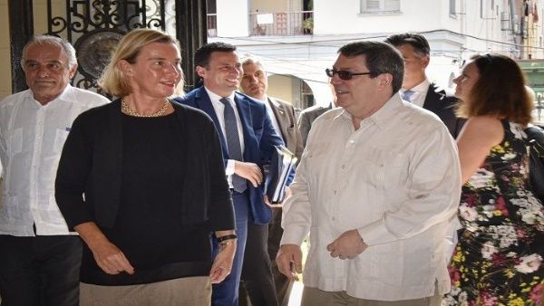 Este encuentro entre los representantes de Cuba y la UniÃ³n Europea ratifica las buenas relaciones que existen hoy dÃ­a entre estas regiones. 