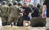 Militares participan en las tareas de rescate y evacuación por las inundaciones en Japón.