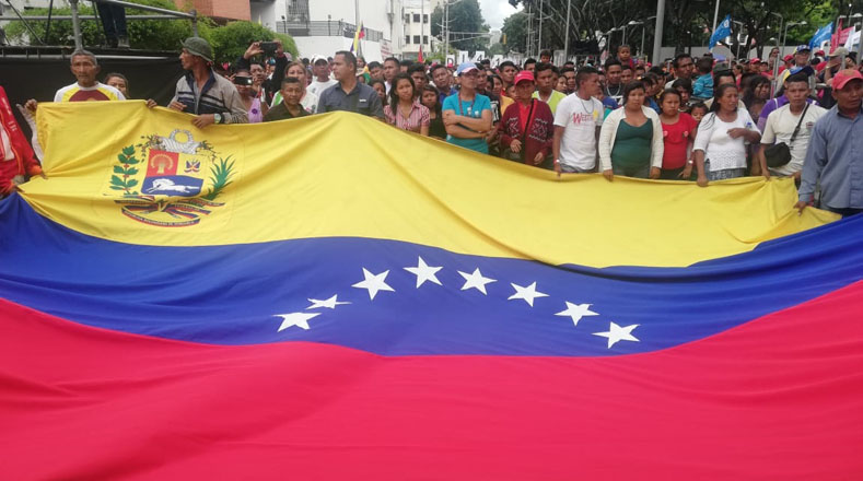 La marcha tiene como objetivo expresar su solidaridad con las luchas del pueblo ecuatoriano de materializarse la erradicación de las imposiciones del Fondo Monetario Internacional (FMI) en ese país.