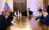 Desde que asumió el cargo, el presidente Nicolás Maduro ha llamado constantemente al diálogo político con la oposición en Venezuela. 