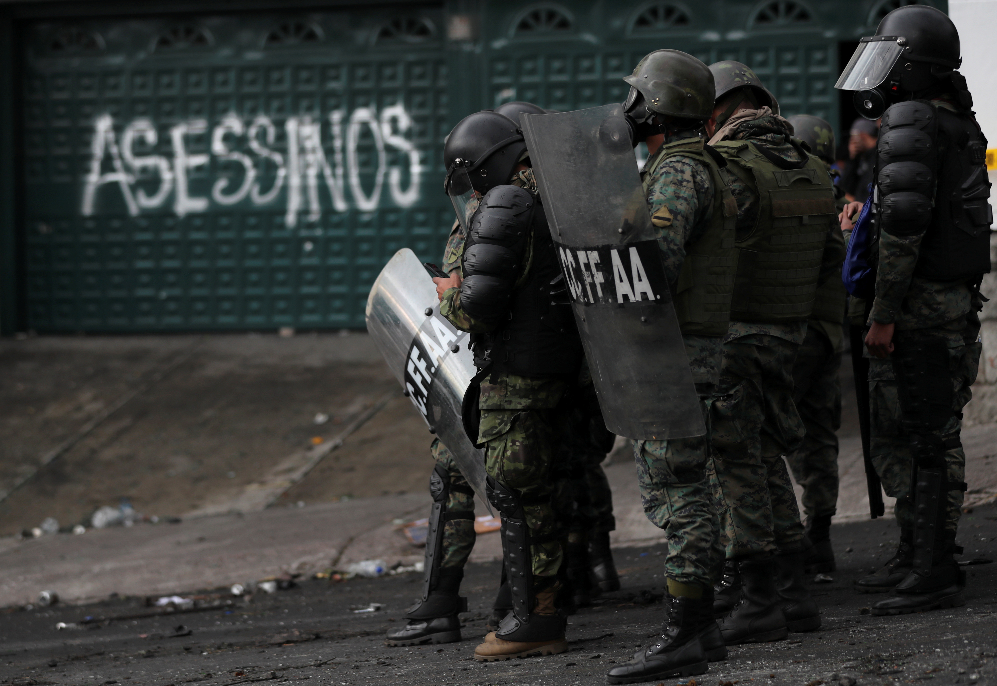 Las protestas en la nación ecuatoriana dejó al menos 1.192 detenidos, de acuerdo con cifras de la Defensoría del Pueblo.