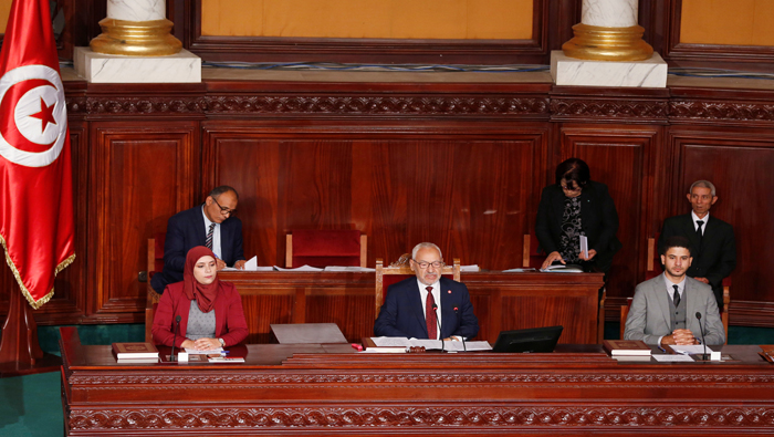 Ghannouchi​​​​​​​ asume por primera vez un puesto oficial desde su retorno al país, al ganar en primera vuelta con 123 votos de los 207 diputados de la Asamblea.