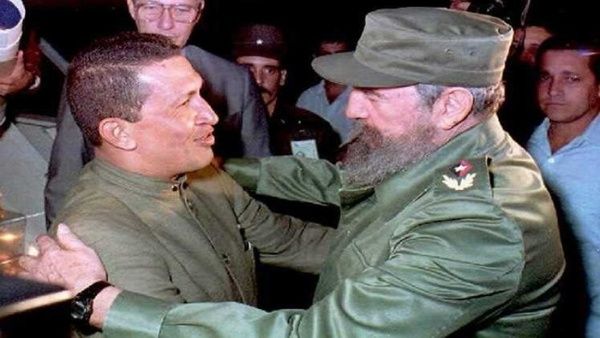A 25 años del primer encuentro de Hugo Chávez y Fidel Castro ...
