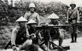 Las tácticas de guerra irregular planteada por el Vietminh, llevaron a los franceses a librar una guerra de desgaste, con elevado costo político.