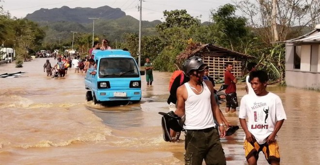 Los daños ascienden a más de 1.074 millones de pesos (21,13 millones de dólares), con más de 265.000 casas, 372 escuelas y 29 centros sanitarios afectados, así como 52 carreteras y dos puentes.