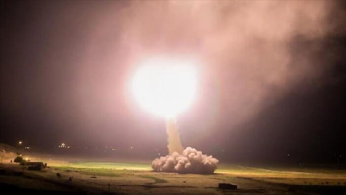 El lanzamiento de decenas de misiles tierra-tierra fue a la misma hora en la que el ataque de EE.UU. asesinó a Soleimani.