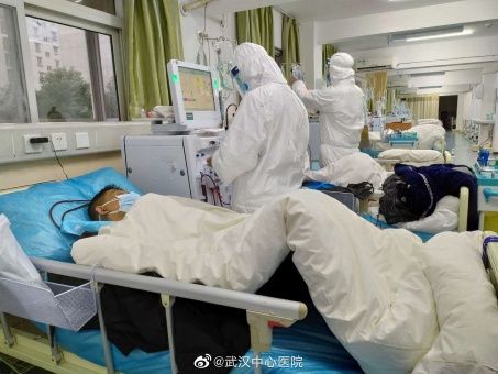 Especialistas chinos se mantienen en la búsqueda de una vacuna para el coronavirus que ya ha dejado 41 muertos. 