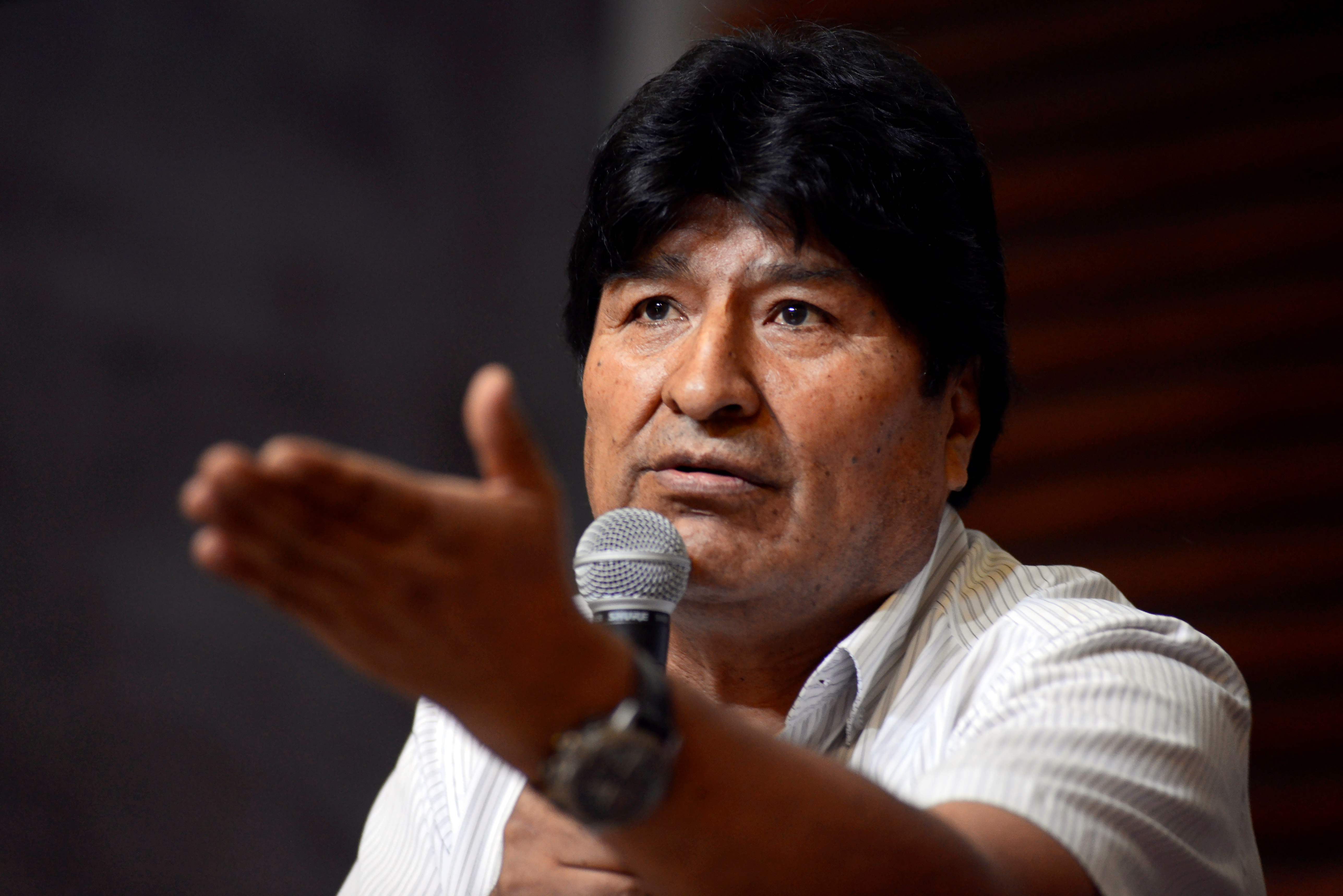 El exmandatario boliviano anunció este jueves que avalúa la posibilidad de postularse como diputado o senador en las próximas elecciones.