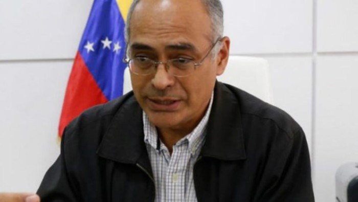 El Ministro de Salud venezolano llamó a mantener la calma entre la población.