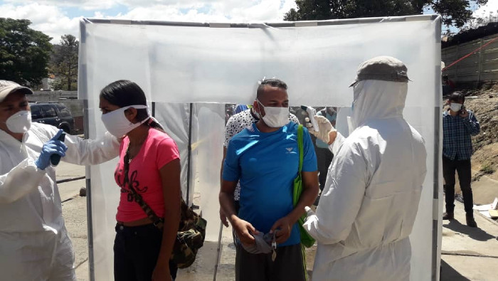 El pueblo venezolano cumple estrictamente las medidas de prevención dictadas por las autoridades.