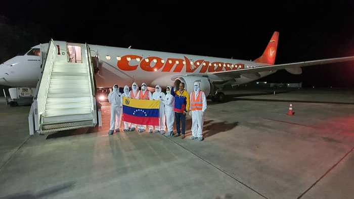 La aerolínea Conviasa comprometida con la salud de los usuarios instaló cabinas de aislamiento para prevenir la propagación del Covid-19.