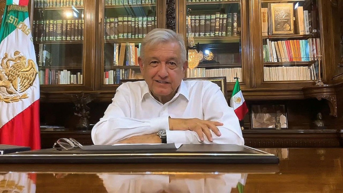 El mandatario Andrés Manuel López Obrador ofrece un mensaje televisado a los mexicanos desde Palacio Nacional.