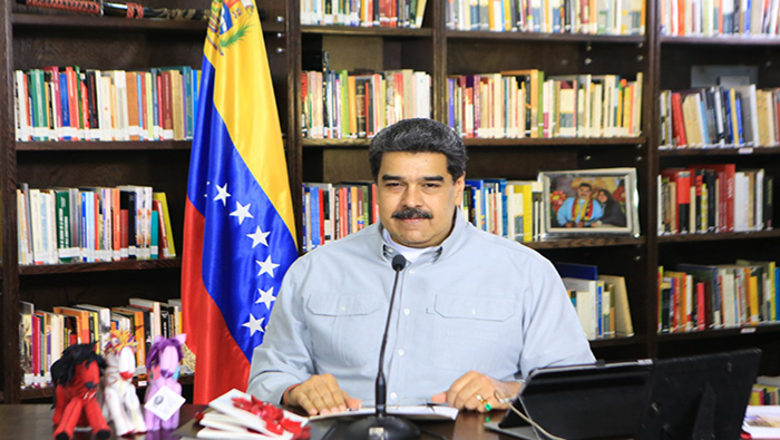 El presidente Nicolás Maduro, dijo que se pondrán a disposición de los venezolanos 1.300 autobuses a partir del próximo lunes.