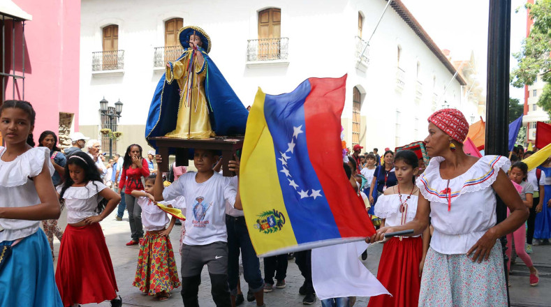 El Día de San Juan Bautista es una celebración que se realiza en muchos países en todo el mundo, con una cantidad de ceremonias, bailes, cantos, agua y fuego..
