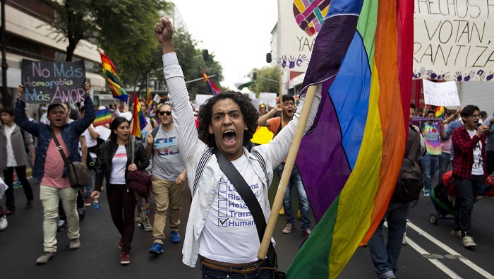 Con su decisión, los congresistas de la Ciudad de México respaldaron el derecho a la libre personalidad y la identidad sexual.