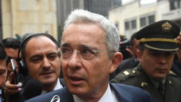 La medida de aseguramiento contra el expresidente Uribe en una decisión sin precedente en Colombia.