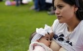 Quienes apoyan esta iniciativa buscan promover la lactancia materna exclusiva durante los primeros seis meses de vida de los niños, por sus comprobados beneficios para el correcto desarrollo de los bebés.