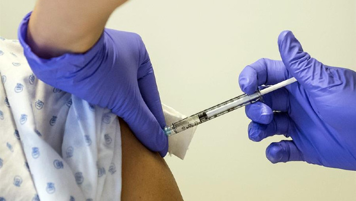 Según la OMS, hasta seis candidatos vacunales se encuentran actualmente en Fase III de su desarrollo en todo el mundo.