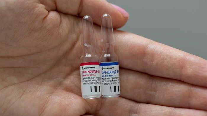Según la OMS, 26 candidatos vacunales se encuentran en fase de ensayo clínico a escala internacional.