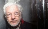 Los cargos contra Assange incluyen conspiración informática y acusaciones por reclutamiento de hackers.