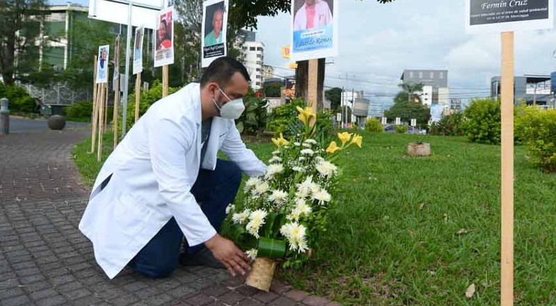 Rememoran a personal sanitario víctima de Covid en El Salvador | Multimedia  | teleSUR