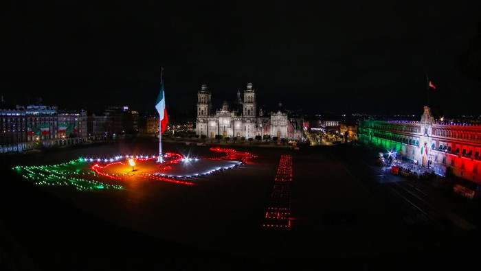 México conmemora 210 Aniversario del Grito de Independencia