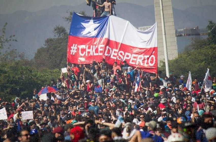 El plebiscito constitucional de Chile busca replantearse, entre otros aspectos, un cambio en los derroteros de la salud y la educación.