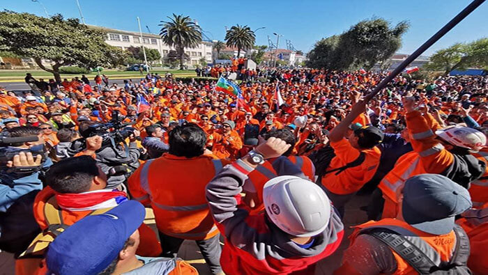 La Unión Portuaria de Chile llamaron a las organizaciones sindicales y sociales a caminar hacia una nueva huelga general.