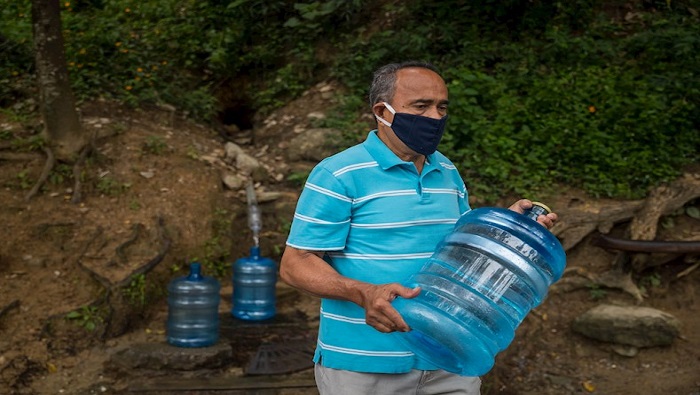 La FAO considera que invertir en fuentes no convencionales de agua, como la reutilización del agua y la desalinización.