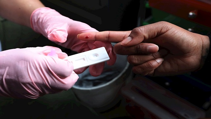 En la actualidad, más de 12 millones de personas todavía no tienen acceso al tratamiento para el VIH.