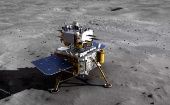 El objetivo es traer a la Tierra alrededor de dos kilogramos de muestras de suelo y rocas lunares.