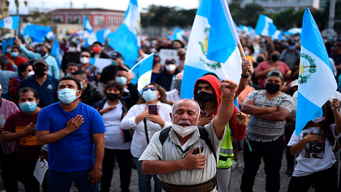 Desde el pasado 18 de noviembre los guatemaltecos se mantienen en protesta contra el presidente Giammattei.