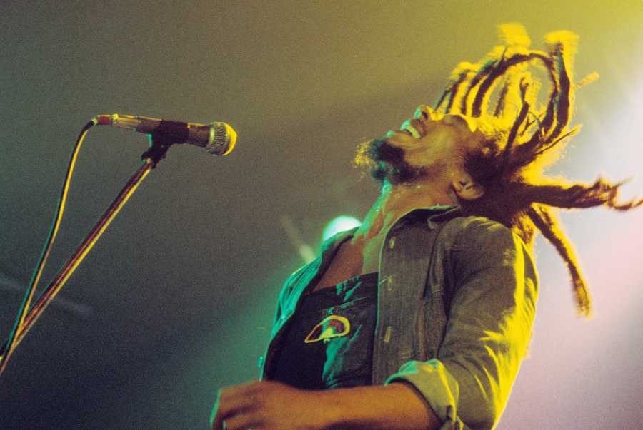 Robert Nesta Marley Booker nace en la localidad de Nine Miles en Jamaica el 6 de febrero de 1945.