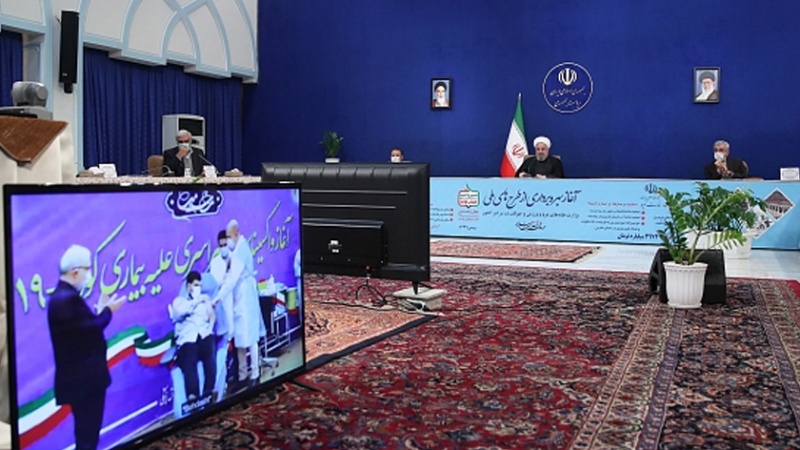El ministro de Sanidad de Irán, Saeid Namaki, explicó que gracias al esfuerzo de especialistas iraníes, su país ha desarrollado tres vacunas contra la Covid-19.