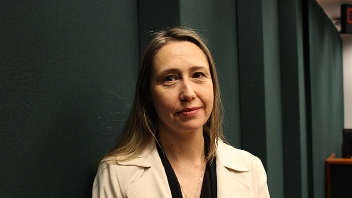 La profesora Larissa Mies Bombardi ha sufrido intimidación tras la publicación en 2017 del Atlas Geografía del Uso de Plaguicidas en Brasil y Conexiones con la Unión Europea