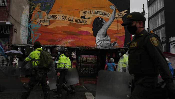Unión Europea insta al Gobierno de Colombia a poner fin a la escalada de la violencia contra los manifestantes.