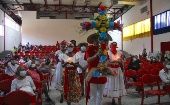 Los pueblos del estado Miranda y de toda la Costa Central de Venezuela, celebran con cantos de fulías y golpes de tambor las festividades de la Santísima Cruz de Mayo a lo largo del mes de junio.