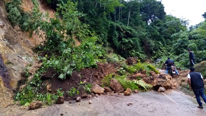 Numeros derrumbes, de acuerdo al organismo de defensa civil guatemalteco, han dejado las lluvias sin que hayan atravesado todavía ningún huracán por su territorio.