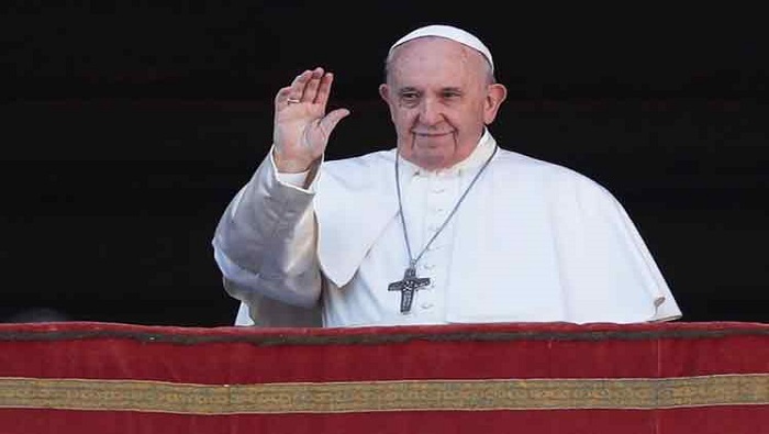 Esta es la primera aparición pública del Papa Francisco desde su operación de colon el pasado domingo.