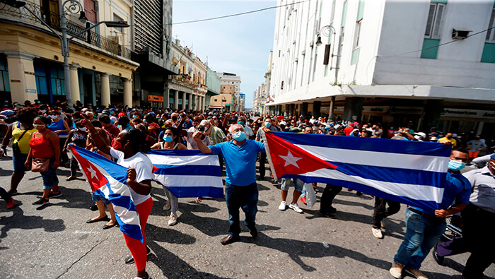 El Grupo de Puebla llamó a todos los sectores de Cuba a encontrar un camino pacífico y de diálogo que ayude a superar la actual situación.