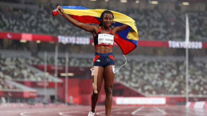 Lisbeli Vera vuelve a hacer la historia para Venezuela, al conquistar los 200 metros, clase T47 con un tiempo récord de 25.42 segundos.