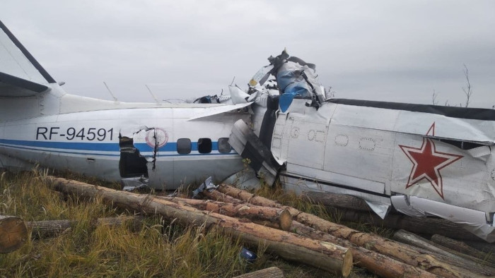 Accidente de avión deja 16 muertos en el sur de Rusia
