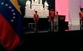 Siguiendo con la pretensión de infundar la agresión contra Venezuela, la vicepresidenta colombiana enfatizó que Caracas además de tener una "dictadura, abre puertas y ventanas a la guerrilla terrorista".